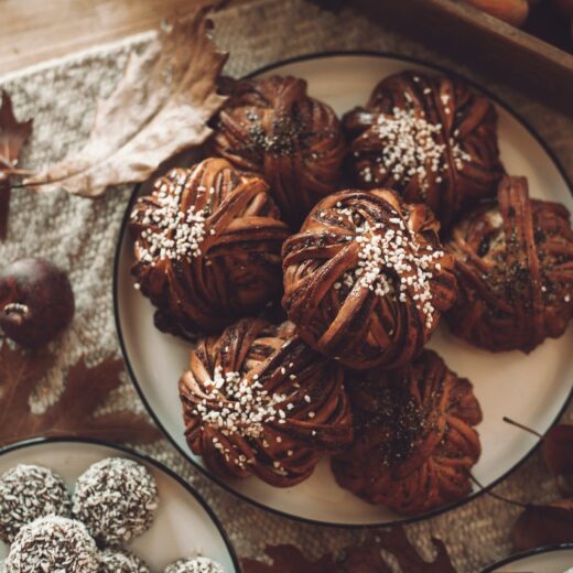 Best Homemade Cozy Desserts To Try This Season